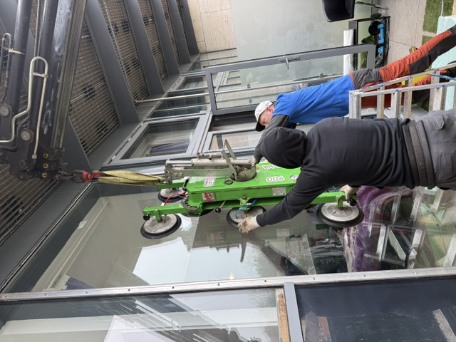 About Poplar Glazing